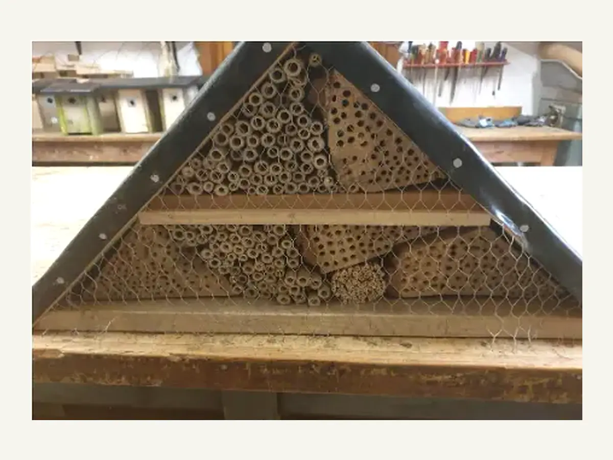 Insektenhotel aus der Vereinswerkstatt